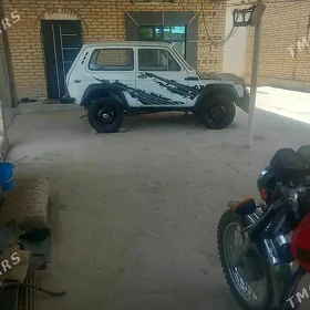 Lada Niva 1988