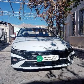 Hyundai Elantra 2025