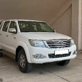 Toyota Hilux 2013