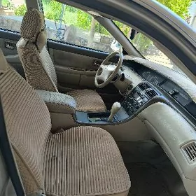 Toyota Avalon 2000