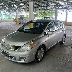 Nissan Versa 2010