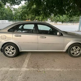 Daewoo Lacetti 2014