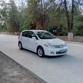 Nissan Versa 2010