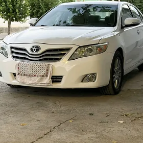 Toyota Camry 2011