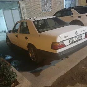 Mercedes-Benz 190-Class 1989
