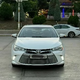 Toyota Camry 2017