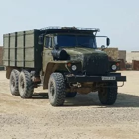 Ural 4320 2000