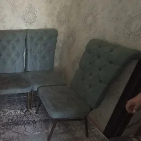 стул