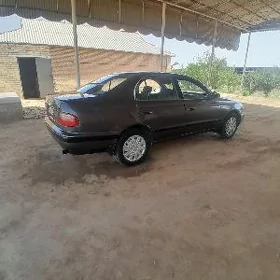 Toyota Corona 1995