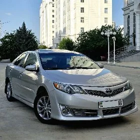 Toyota Camry 2011