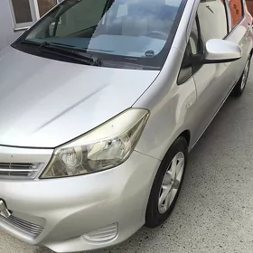 Toyota Yaris 2012