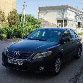 Toyota Camry 2011