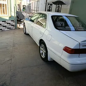 Toyota Camry 1999