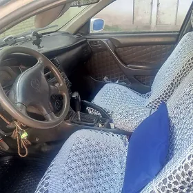 Toyota Corona 1995
