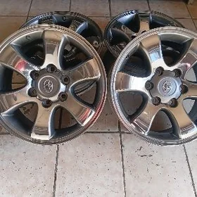 17 prada diska komplek
