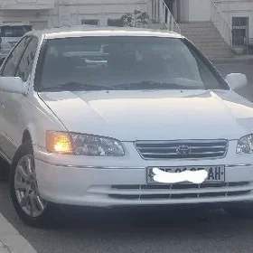Toyota Camry 2001