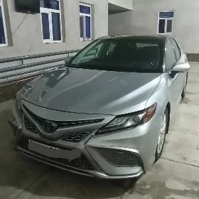 Toyota Camry 2023