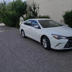 Toyota Camry 2017