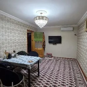 9мкр 1эт 1ком ПРОДАМ