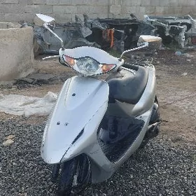 mator Honda skutur