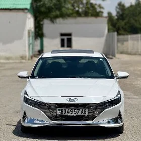 Hyundai Elantra 2022