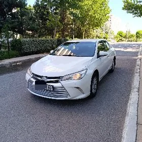 Toyota Camry 2017
