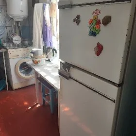 Холодильник Бирюса