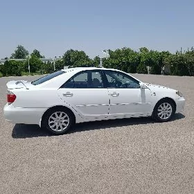 Toyota Camry 2004