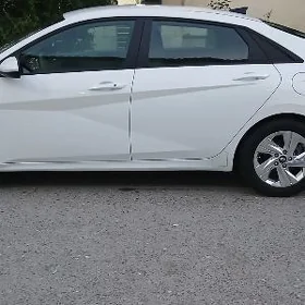 Hyundai Elantra 2021