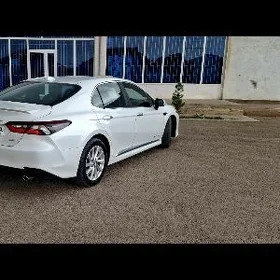 Toyota Camry 2022