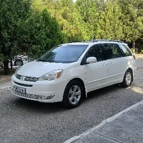 Toyota Sienna 2005