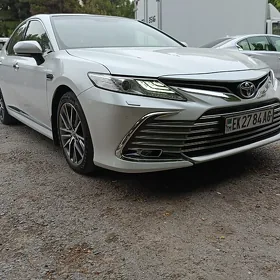 Toyota Camry 2022