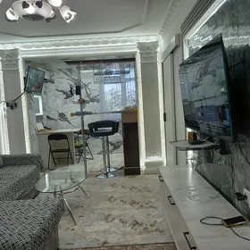 Мир 2 2 комнаты 4 эт 65м²