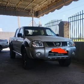 Nissan Navara 2008
