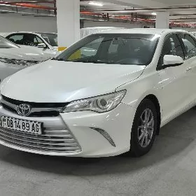 Toyota Camry 2017