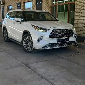 Toyota Highlander 2020