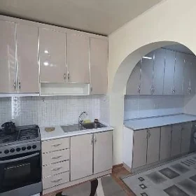 11mkr 2etaž 2komnat Gowdanka