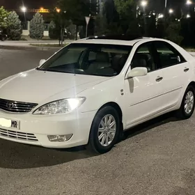 Toyota Camry 2004