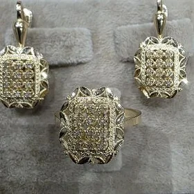 gyzyl gulakhalka