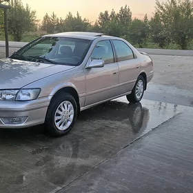 Toyota Camry 2000