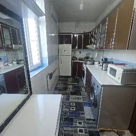 162 kw. 3 etaz. 2 komnat