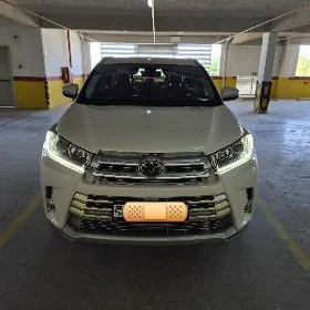 Toyota Highlander 2017