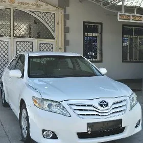 Toyota Camry 2010
