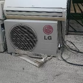 LG we AUX split