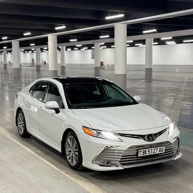 Toyota Camry 2024