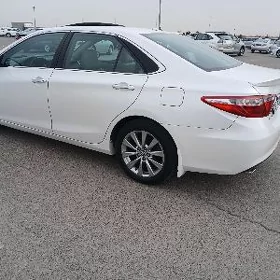 Toyota Camry 2017
