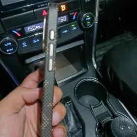 iphone 16 pro cehol
