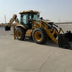 JCB 4CX ECO 2025