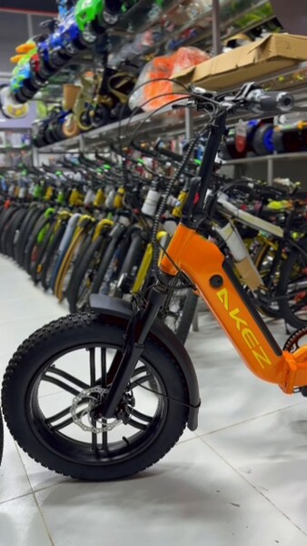 TOKLY TIGIR SAMAKAT SKUTER - Gurtly - video